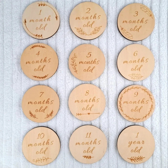 Monthly Baby Milestone Signs – Wooden Newborn Photo Props for 0-12 Months - Picture 4 of 4